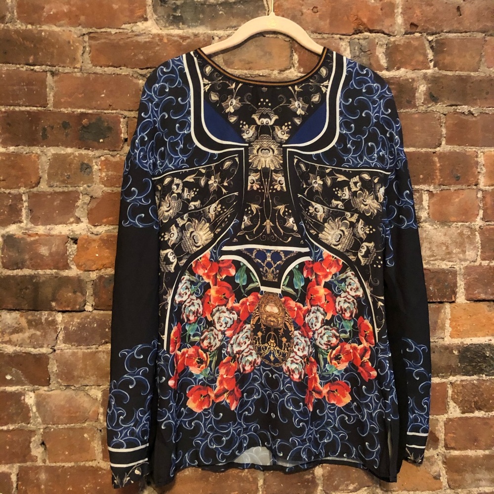 Clover Cannon long sleeve silk tee